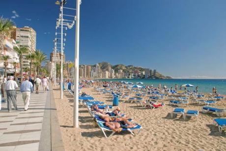 Estudio Playa Levante Benidorm Ngoại thất bức ảnh